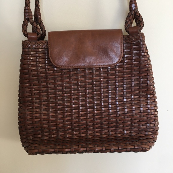 CEM Vintage leather woven crossover purse - Picture 3 of 13